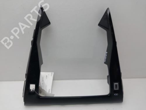 Mittelkonsole Mittelkonsole PEUGEOT 208 II (UB_, UP_, UW_, UJ_) [2019-2026] 34365970 34365970