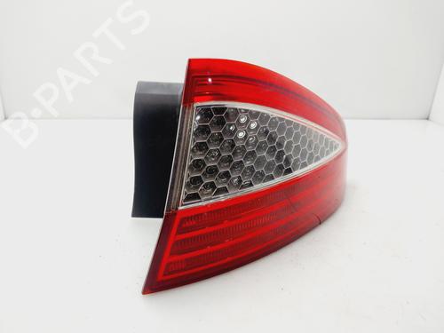 Used Right taillight FORD MONDEO IV (BA7) 2.0 TDCi (140 hp) 30738203