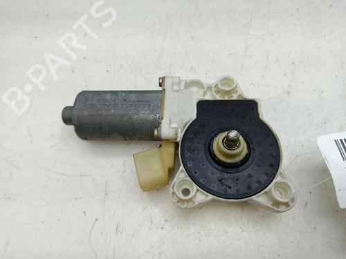 Used Left front window motor MERCEDES-BENZ E-CLASS (W211) E 320 CDI (211.026) (204 hp) 31210248