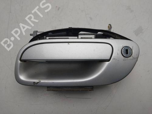 Used Front left exterior door handle Front left exterior door handle VOLVO S60 I (384) D5 (163 hp) 40021930 40021930