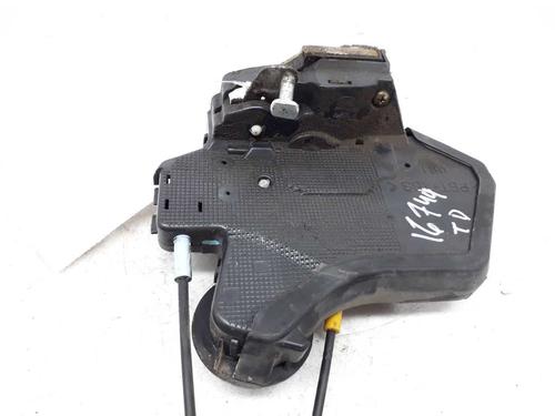 Rear right lock TOYOTA COROLLA (_E12_) 2.0 D-4D (CDE120R, CDE120L_) | BP3344184C99 