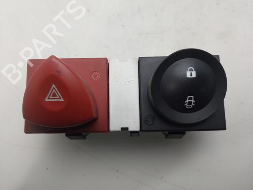 Used Warning switch Warning switch RENAULT MEGANE II (BM0/1_, CM0/1_) [2001-2012] 33688946 33688946
