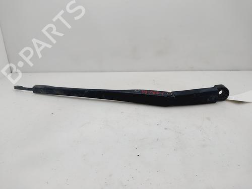 Used Front windshield wiper arm HONDA CIVIC VIII Hatchback (FN, FK) 2.2 CTDi (FK3) (140 hp) 30603235