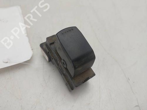 Used Right front window switch Right front window switch SUZUKI GRAND VITARA II (JT, TE, TD) 1.9 DDiS All-wheel Drive (JT419, TD44, JB419WD, JB419XD,... (129 hp) 40182291 40182291