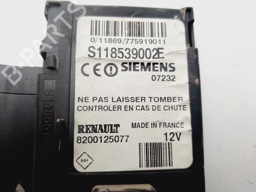 Other RENAULT SCÉNIC II (JM0/1_) | BP30659054O1