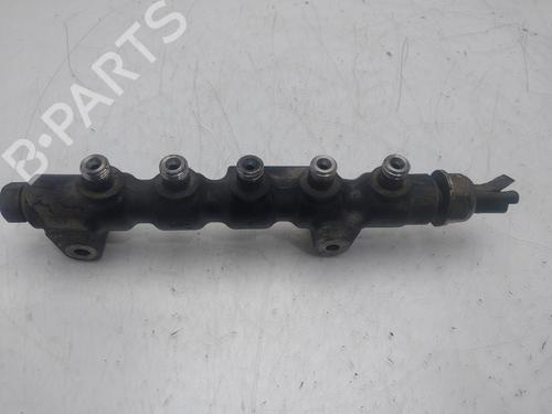 Rail D'Injecteurs Rail D'Injecteurs FORD FOCUS C-MAX (DM2) [2003-2007] 36418717 36418717