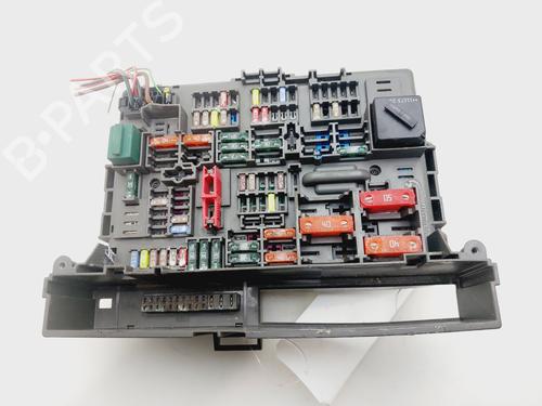 Fuse box BMW 3 (E90) 318 i | BP32411127E1
