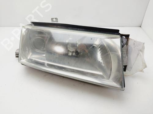 Used Right headlight SKODA OCTAVIA I (1U2) [1996-2010]  30487034