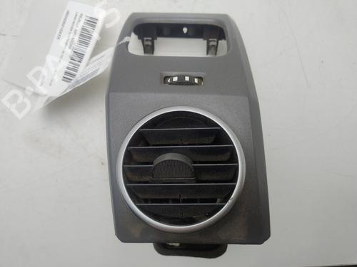 Used Air vent LAND ROVER DISCOVERY III (L319) 2.7 TD 4x4 (190 hp) 26926587