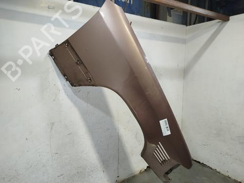 Used Right front fenders MERCEDES-BENZ E-CLASS (W124) E 250 D (124.126, 124.129) (113 hp) 29704567