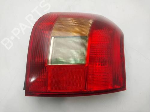 Used Right taillight Right taillight TOYOTA COROLLA (_E12_) 2.0 D-4D (CDE120R, CDE120L_) (110 hp) 40445424 40445424