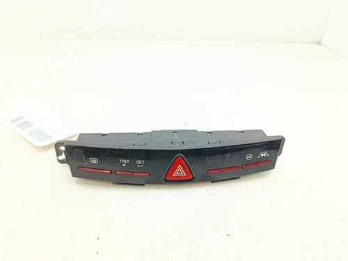 warning-switch-ssangyong-xlv-suv-2016-36333059 main image