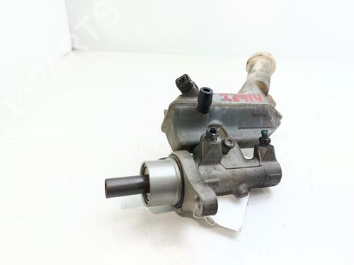 Used Brake master cylinder RENAULT CLIO III (BR0/1, CR0/1) 1.5 dCi (BR17, CR17) (86 hp) 28106482