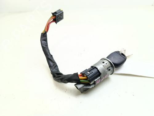Used Ignition barrel RENAULT CLIO II (BB_, CB_) 1.2 16V (BB05, BB0W, BB11, BB27, BB2T, BB2U, BB2V, CB05,... (75 hp) 28374296