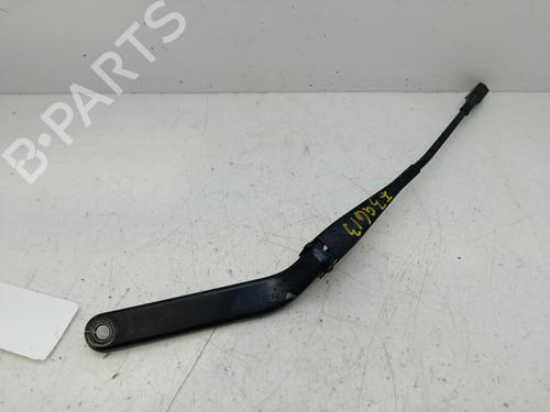 Used Front windshield wiper arm BMW X1 (E84) sDrive 18 d (143 hp) 29430604