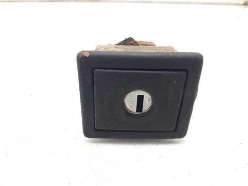 Used Tailgate handle RENAULT RAPID Box Body/MPV (F40_, G40_) 1.9 D (F40R) (54 hp) 2862228