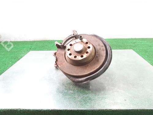 Used Left rear steering knuckle SKODA SUPERB II (3T4) 2.0 TDI 16V (140 hp) 8378970
