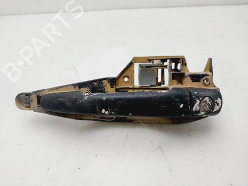 Używane Klamka zewnętrzna drzwi tylnych lewych CITROËN BERLINGO MULTISPACE (B9) 1.6 BlueHDi 120 (120 hp) 30560837