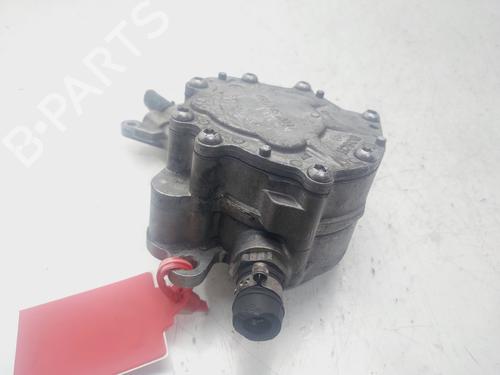 Used Vacuum pump SKODA SUPERB I (3U4) 2.0 TDI (140 hp) 29519236