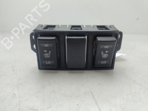 switch-nissan-navara-np300-pickup-d23-d23t-2014-33630277 main image