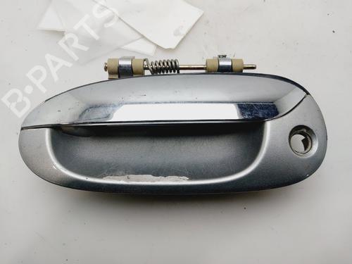 Used Front left exterior door handle KIA CARENS I MPV (FC, FJ) 2.0 CRDi (113 hp) 31939648
