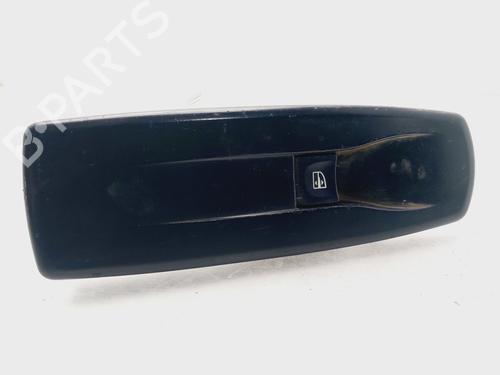 Højre fortil elrude kontakt RENAULT LAGUNA III (BT0/1) 2.0 dCi (BT07, BT0J, BT14, BT1A, BT1S) (131 hp) 31827131