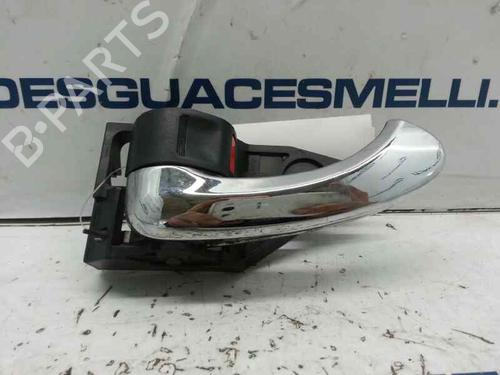 Used Front left interior door handle TOYOTA RAV 4 III (_A3_) 2.2 D 4WD (ALA30_, ALA30R) (136 hp) 3664615