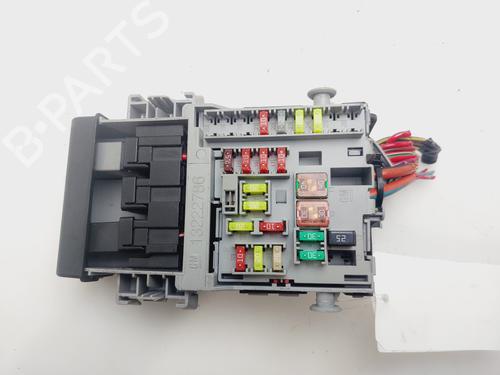 Used Fuse box Fuse box 30269619 30269619