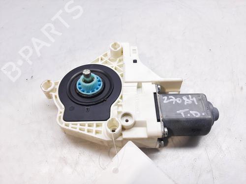Right rear window motor AUDI Q3 (8UB, 8UG) 2.0 TDI | BP10413864E22 