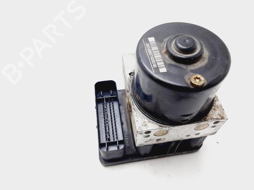 Used ABS pump VOLVO V50 (545) 2.0 D (136 hp) 21186878