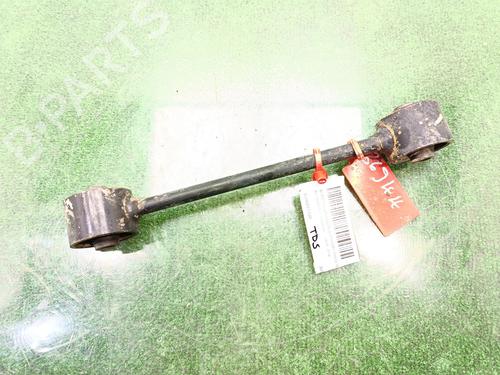 Used Right rear suspension arm KIA SORENTO I (JC) [2002-2011]  29392616