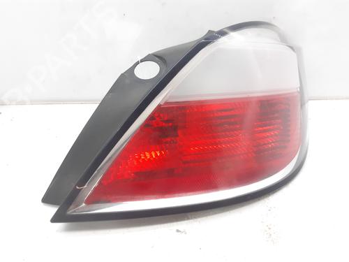 Used Right taillight OPEL ASTRA H (A04) [2004-2014]  7114353