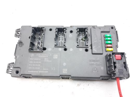 Used Fuse box BMW 3 (F30, F80) 316 d (116 hp) 11838521