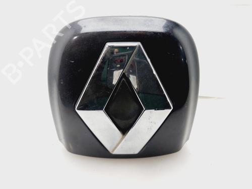 Trunk håndtak RENAULT CLIO II (BB_, CB_) 1.2 16V (BB05, BB0W, BB11, BB27, BB2T, BB2U, BB2V, CB05,... (75 hp) 31161866