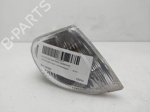 Used Right front indicator Right front indicator CITROËN BERLINGO / BERLINGO FIRST MPV (MF_, GJK_, GFK_) 1.9 D (MFDJY) (68 hp) 40182135 40182135