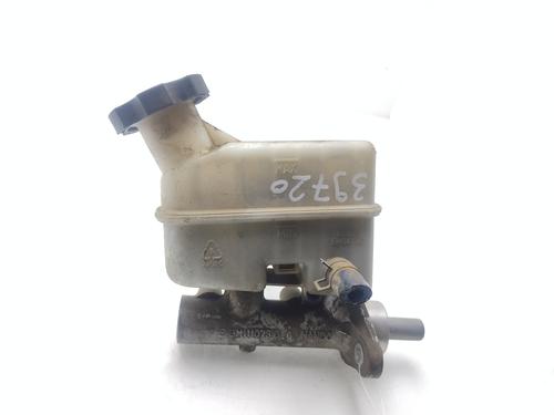 Used Brake master cylinder KIA SPORTAGE II (JE_, KM_) [2004-2011]  30114191