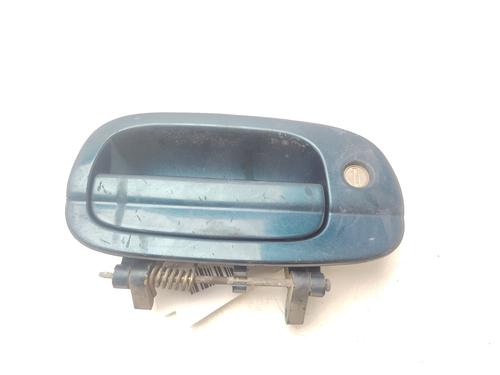 Used Front right exterior door handle DAEWOO LEGANZA (KLAV) 2.0 16V (133 hp) 30553470