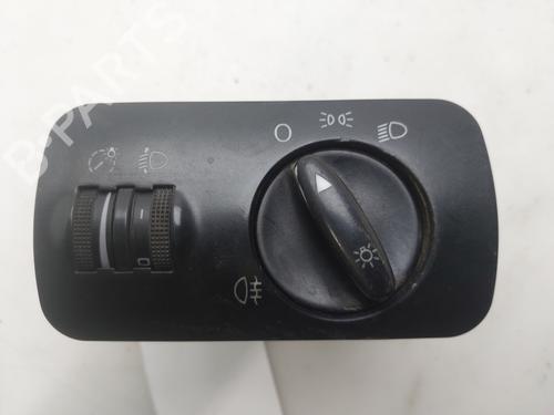 Used Headlight switch Headlight switch 36795872 36795872