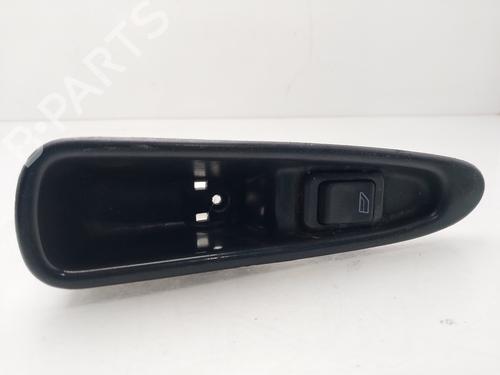 Used Left front window switch Left front window switch VOLVO S40 I (644) 1.9 TD (90 hp) 33430558 33430558
