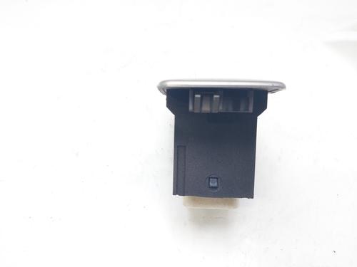 Left rear window switch MITSUBISHI PAJERO III (V7_W, V6_W) 3.2 Di-D (V68W) | BP16065731I29 
