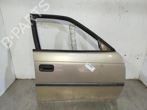 Puerta delantera derecha Puerta delantera derecha 32719075 32719075