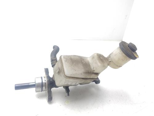 Used Brake master cylinder TOYOTA RAV 4 II (_A2_) [2000-2005]  28208452