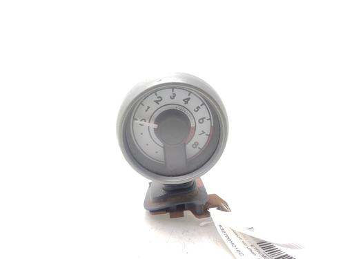 Used Instrument cluster PEUGEOT 107 (PM_, PN_) 1.0 (68 hp) 31026665