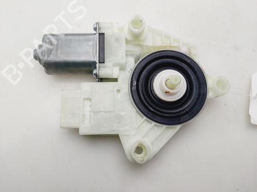 Used Left front window motor SKODA FABIA III (NJ3) 1.2 TSI (90 hp) 32371764