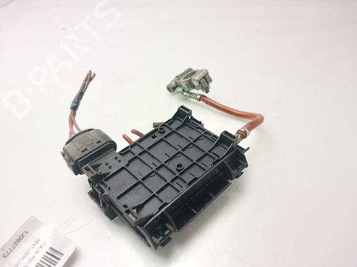 Fuse box SEAT LEON (1M1) | BP31877272E1