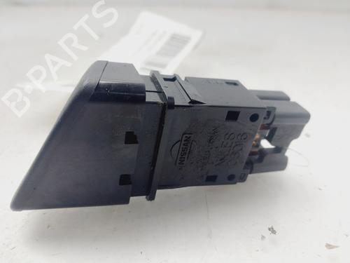 Switch NISSAN PATROL GR V Wagon (Y61) 3.0 DTi | BP20658292I30