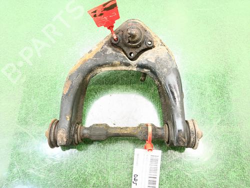 Højre fortil bærearm MITSUBISHI L200 (K7_T, K6_T, K5_T) 2.5 TD 4WD (K74T) (99 hp) 29392595