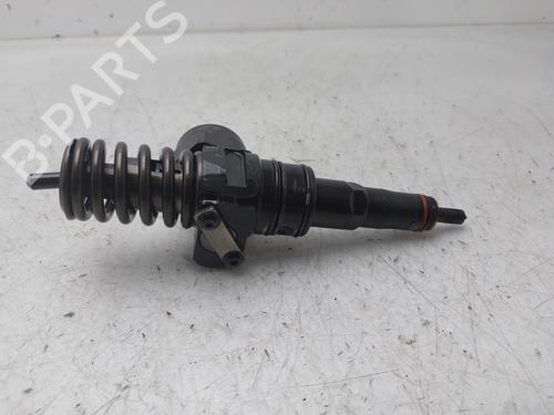 Używane Wtryskiwacz VW PASSAT B5.5 (3B3) [2000-2005]  30695394