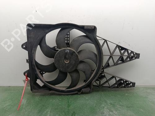 Used Radiator fan FIAT GRANDE PUNTO (199_) 1.3 D Multijet (75 hp) 32977563