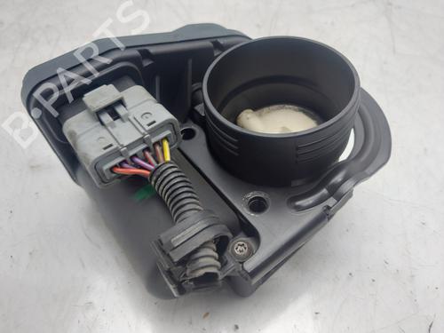 Used Throttle body Throttle body 37011312 37011312